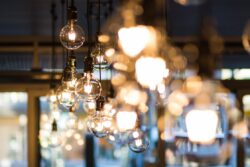 O que é a dimerização de lâmpadas e quais os benefícios?